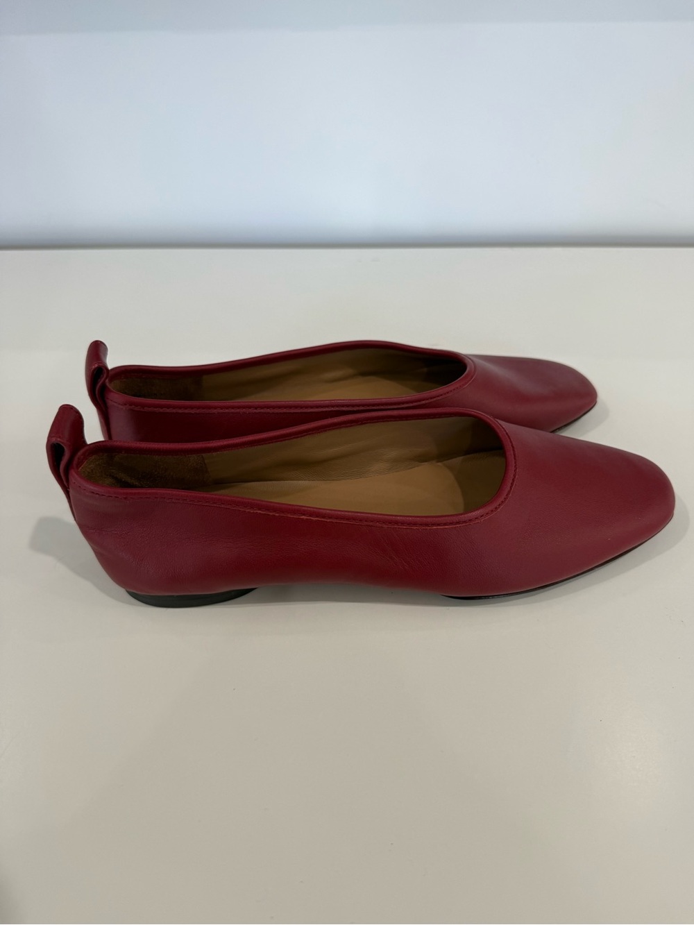 New Vince  Red Leather Ballet Flats size 5 - Picture 2 of 5